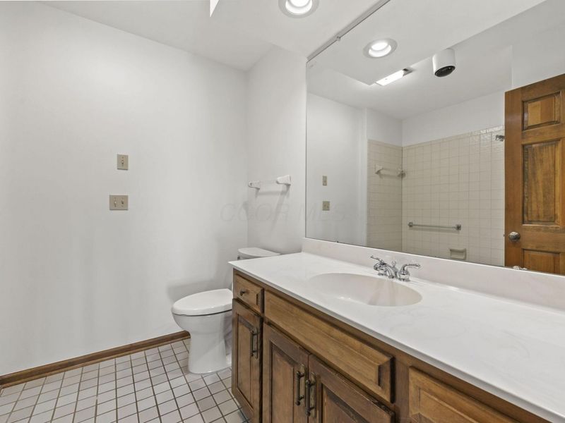 2213 Partlow Drive, Columbus, OH 43220 Photo 36