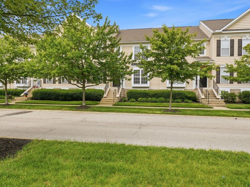 5163 Horseshoe Falls Drive , Unit 9, Dublin, OH 43016 Photo 2