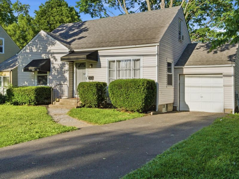 1772 Kenny Road, Columbus, OH 43212 Photo 1