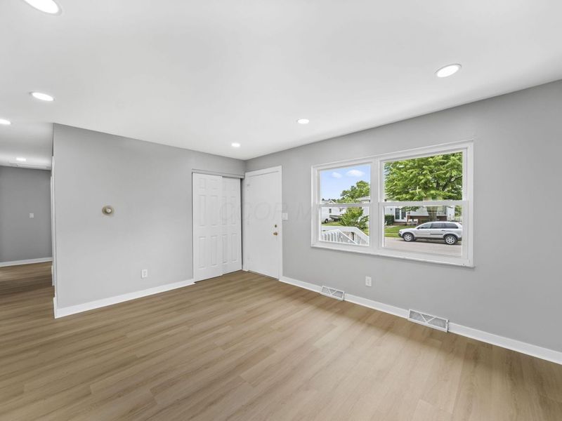 6365 Faircrest Road, Columbus, OH 43229 Photo 11