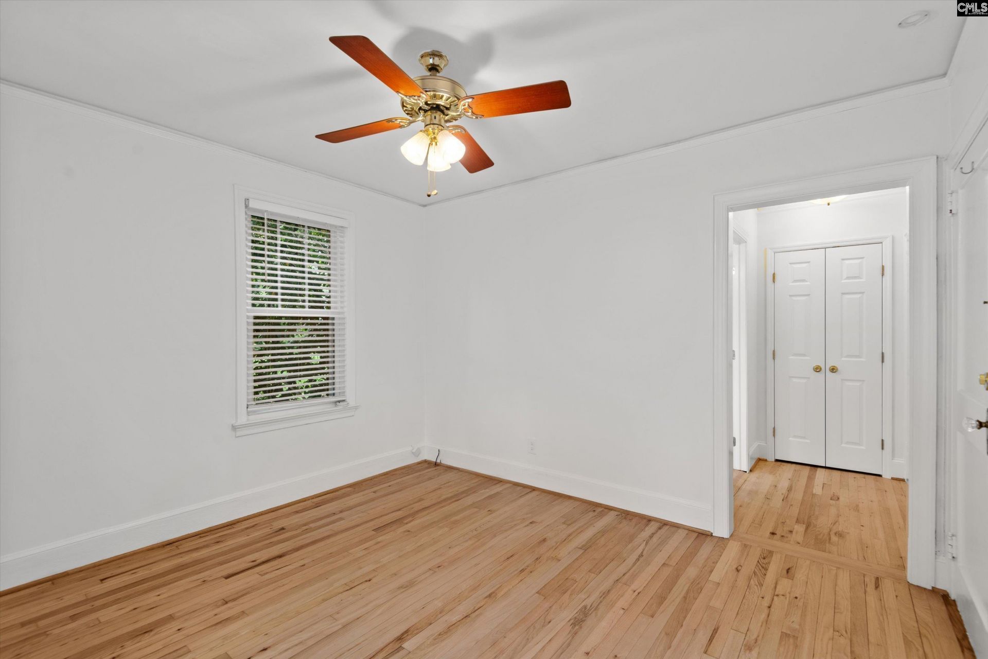 2621 Kiawah Avenue  Photo 13