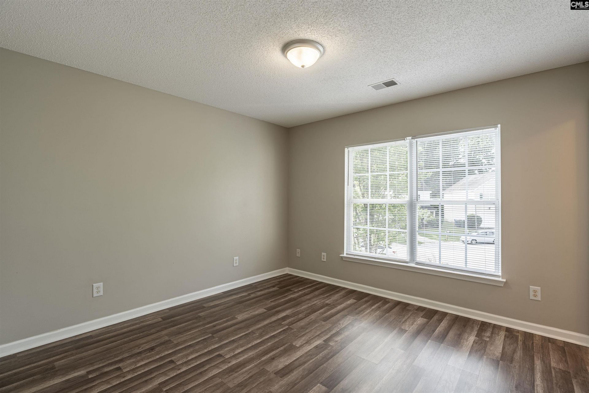 29 Wild Iris Court  Photo 18