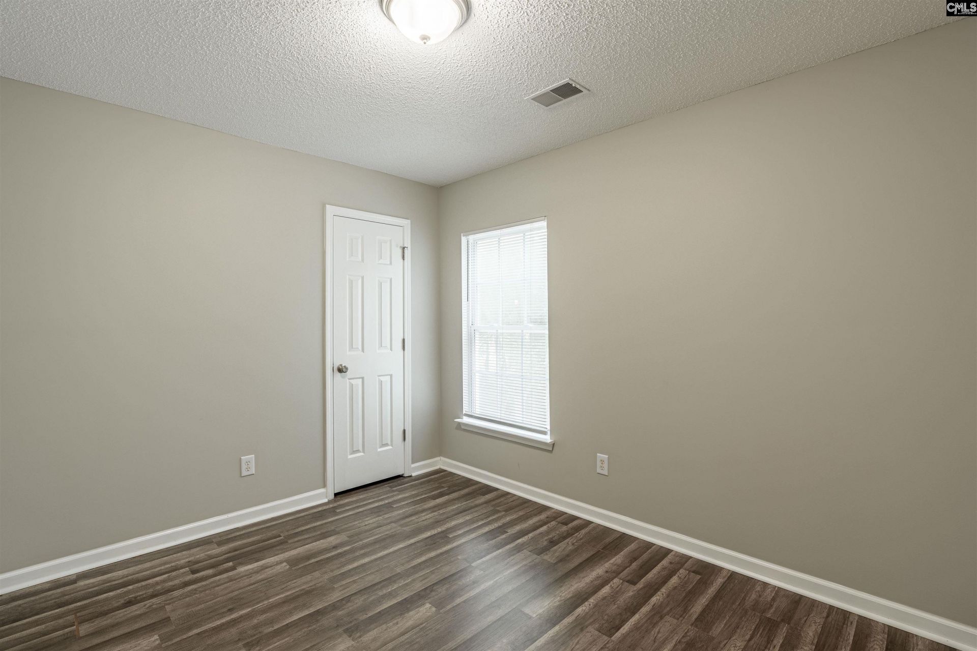 29 Wild Iris Court  Photo 19