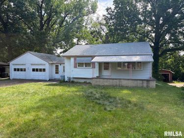 120 Mount Aire Drive, East Peoria, IL 61611