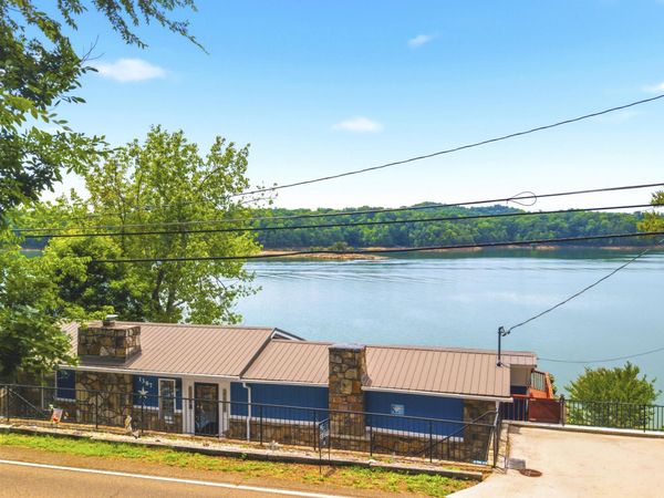 1387 Tennessee 139 , Dandridge, TN 37725