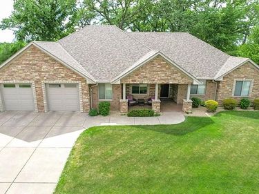 209 12th Avenue S, Sartell, MN 56377
