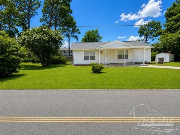 5511 Custer Dr, Pensacola, FL 32507