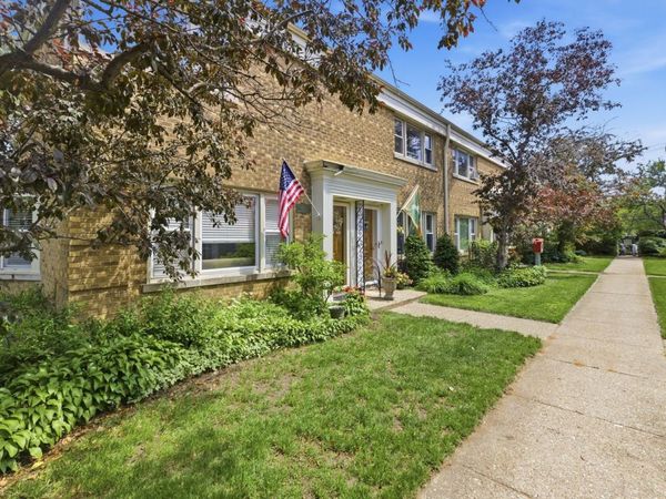208 South Boulevard, Unit D, Evanston, IL 60202