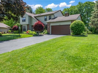 262 Montvale Lane , Rochester, NY 14626