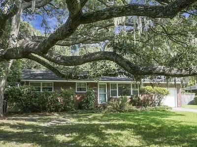 1118 Stratford Road, Hanahan, SC 29410