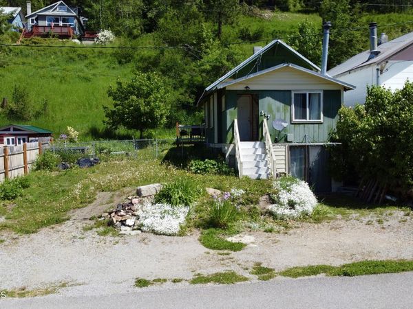 517 Hunter ST , Mullan, ID 83846
