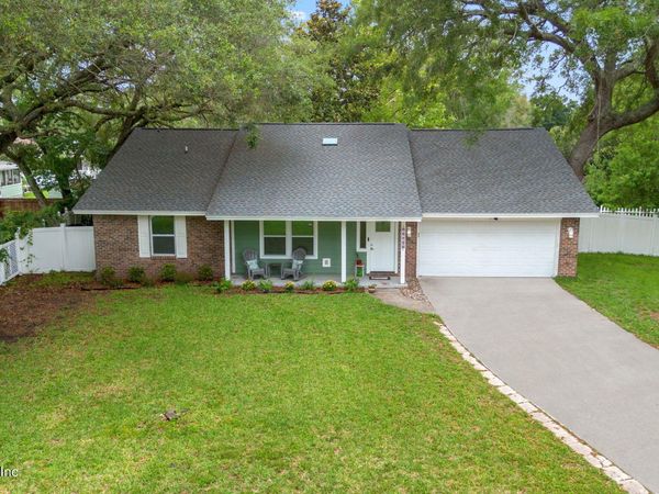 1712 BRISTLECONE PINE Place, Jacksonville, FL 32225