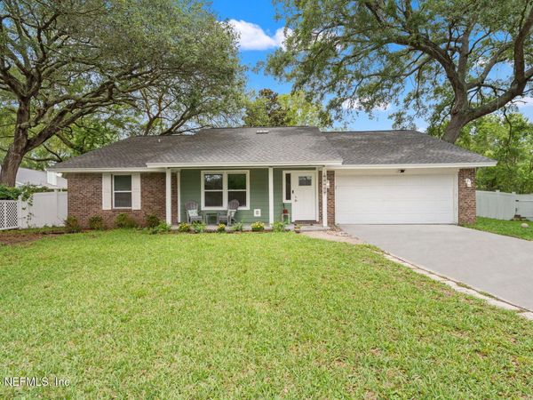 1712 BRISTLECONE PINE Place, Jacksonville, FL 32225