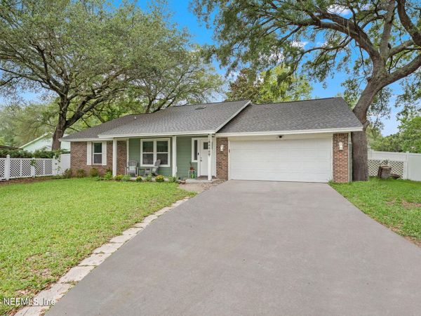1712 BRISTLECONE PINE Place, Jacksonville, FL 32225