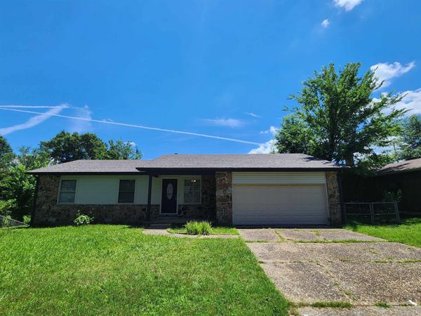 10 Cherryridge Place, Jacksonville, AR 72076