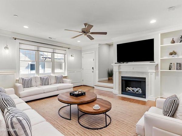 22 Hawthorne Street, Unit 2, Boston, MA 02119