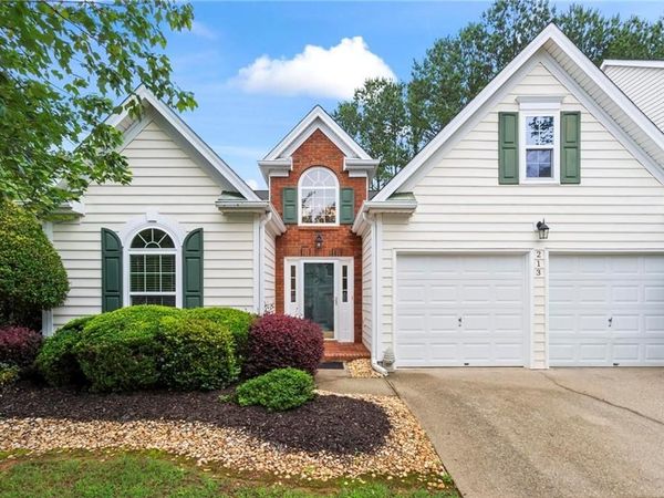 213 Colony Center Drive , Woodstock, GA 30188