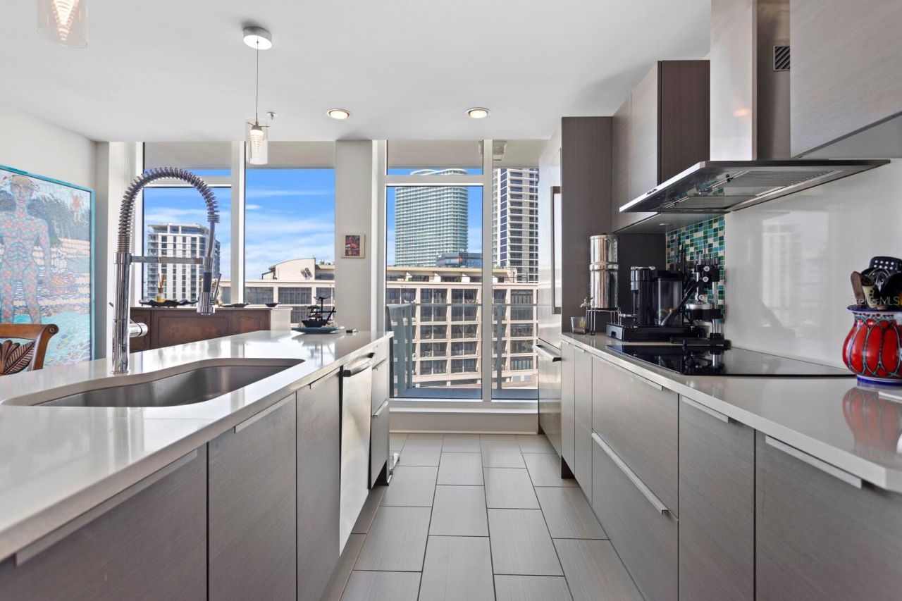175 1st Street S, Unit 1603, Saint Petersburg, FL 33701 Photo