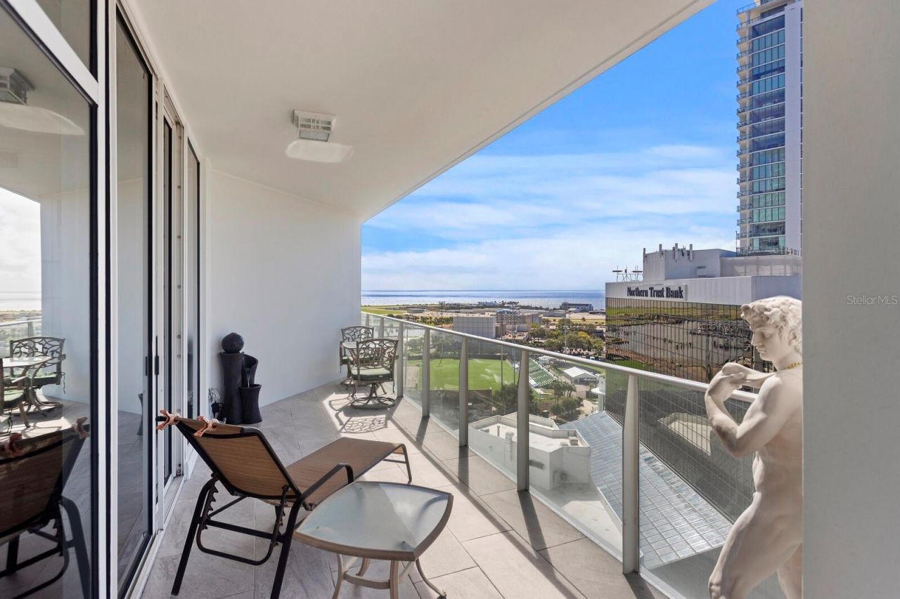 175 1st Street S, Unit 1603, Saint Petersburg, FL 33701 Photo
