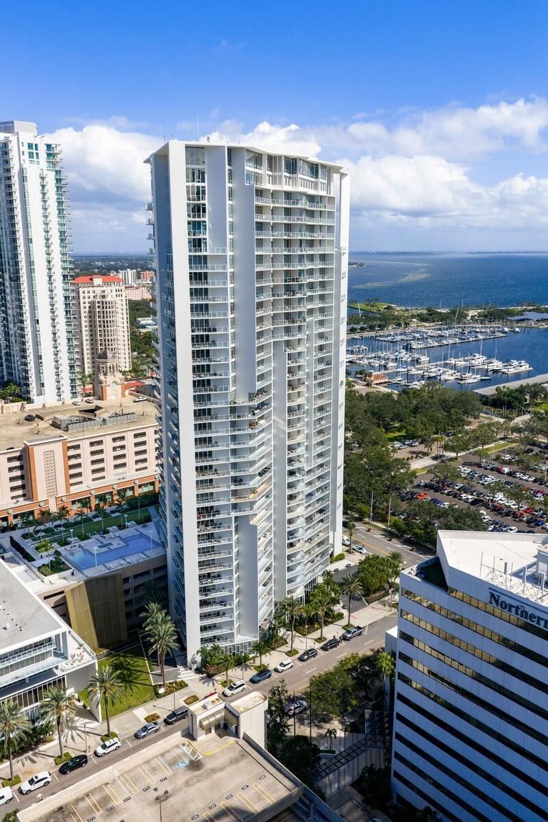175 1st Street S, Unit 1603, Saint Petersburg, FL 33701 Photo