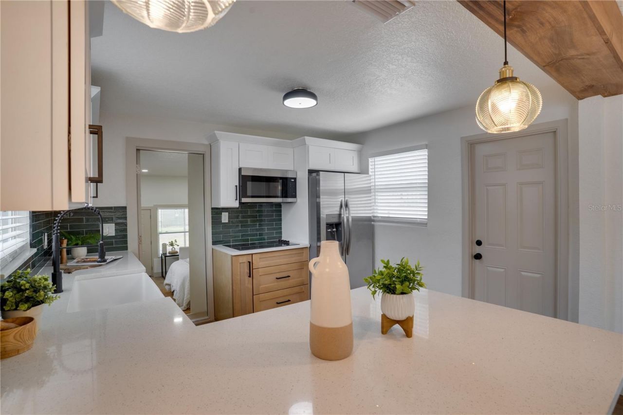 326 41st Avenue N, Saint Petersburg, FL 33703 Photo