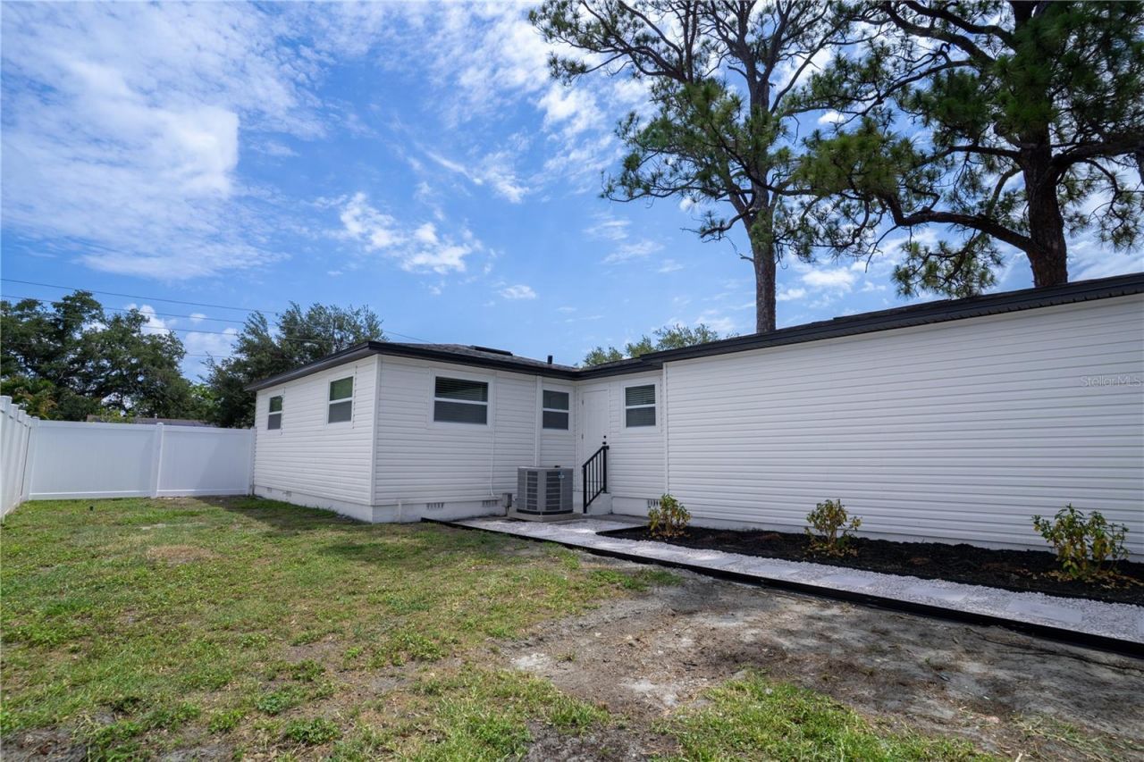 326 41st Avenue N, Saint Petersburg, FL 33703 Photo
