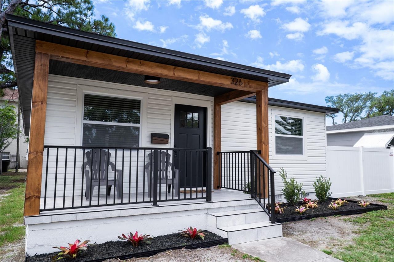 326 41st Avenue N, Saint Petersburg, FL 33703 Photo