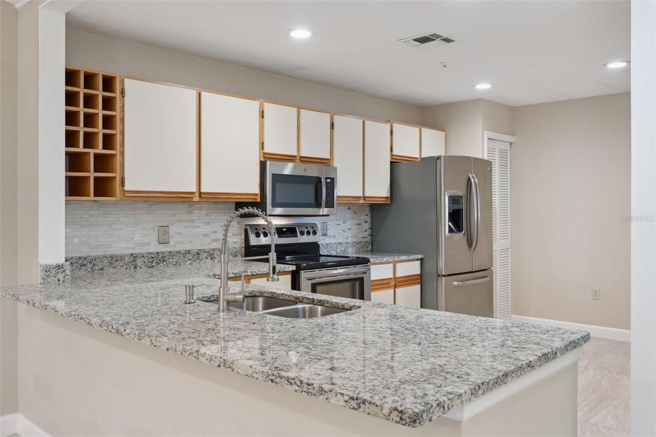 683 Post Oak Circle, Unit 105, Altamonte Springs, FL 32701 Photo