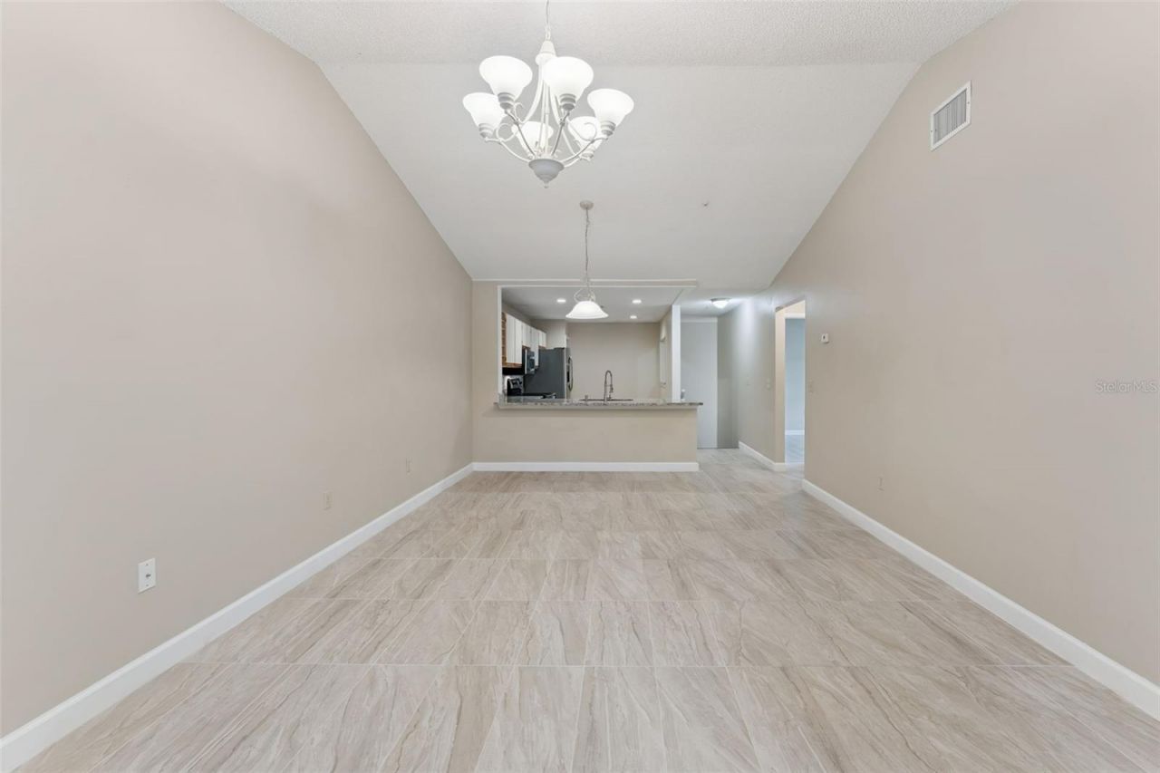 683 Post Oak Circle, Unit 105, Altamonte Springs, FL 32701 Photo