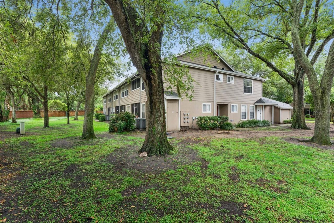 683 Post Oak Circle, Unit 105, Altamonte Springs, FL 32701 Photo