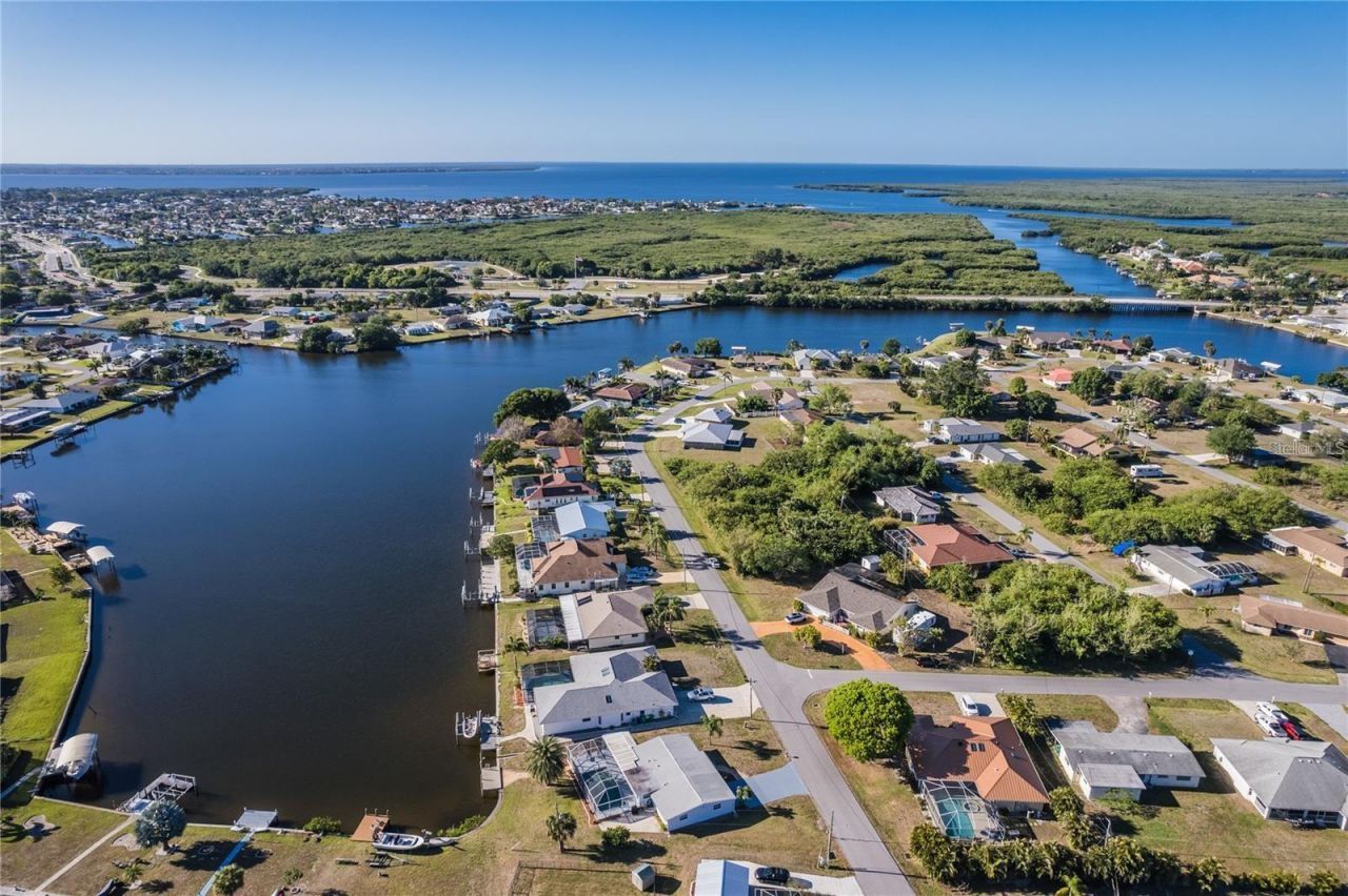 201 E Tarpon Blvd Nw, Port Charlotte, FL 33952 Photo