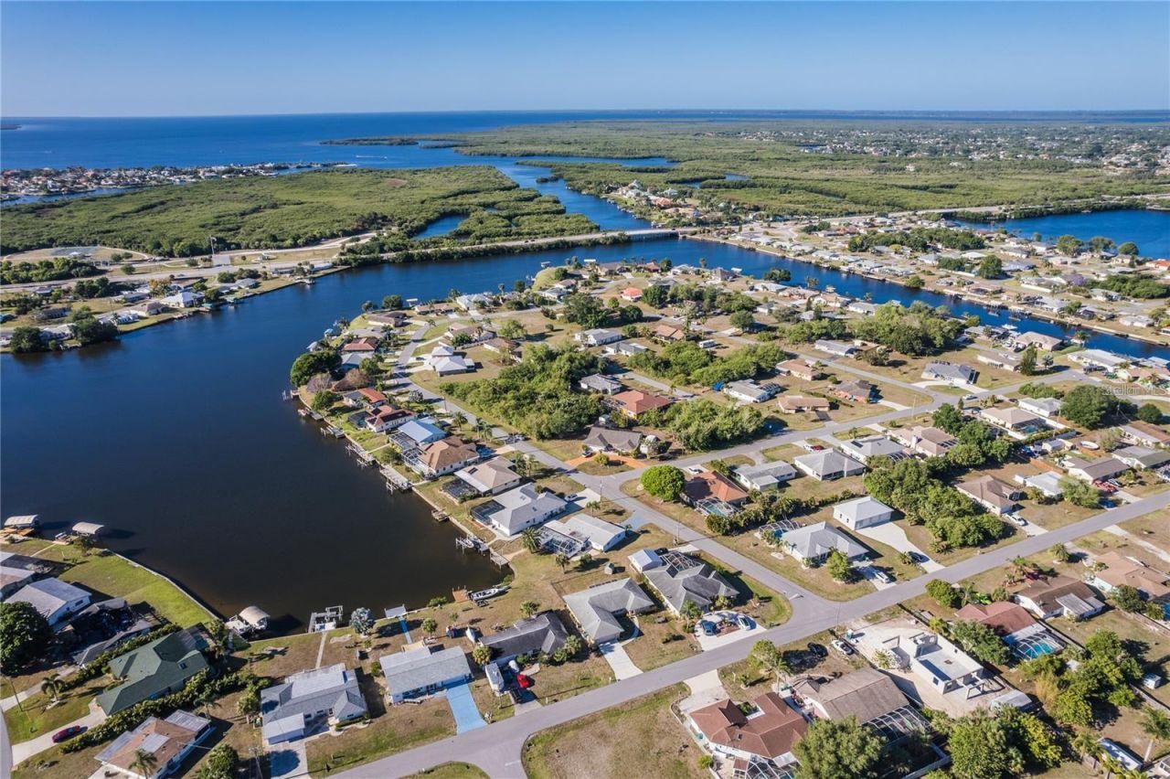 201 E Tarpon Blvd Nw, Port Charlotte, FL 33952 Photo