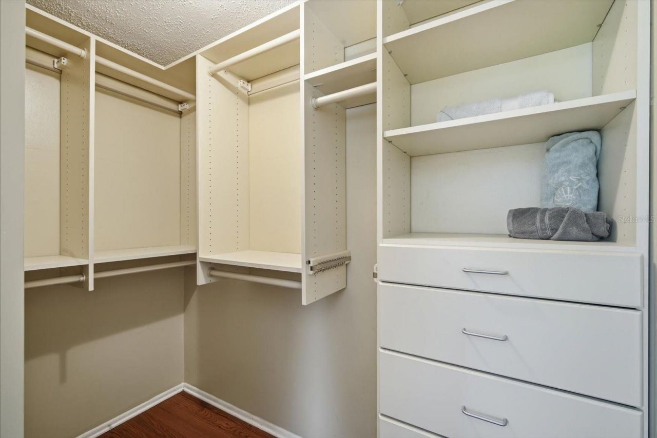 2811 Avenue C, Holmes Beach, FL 34217 Photo
