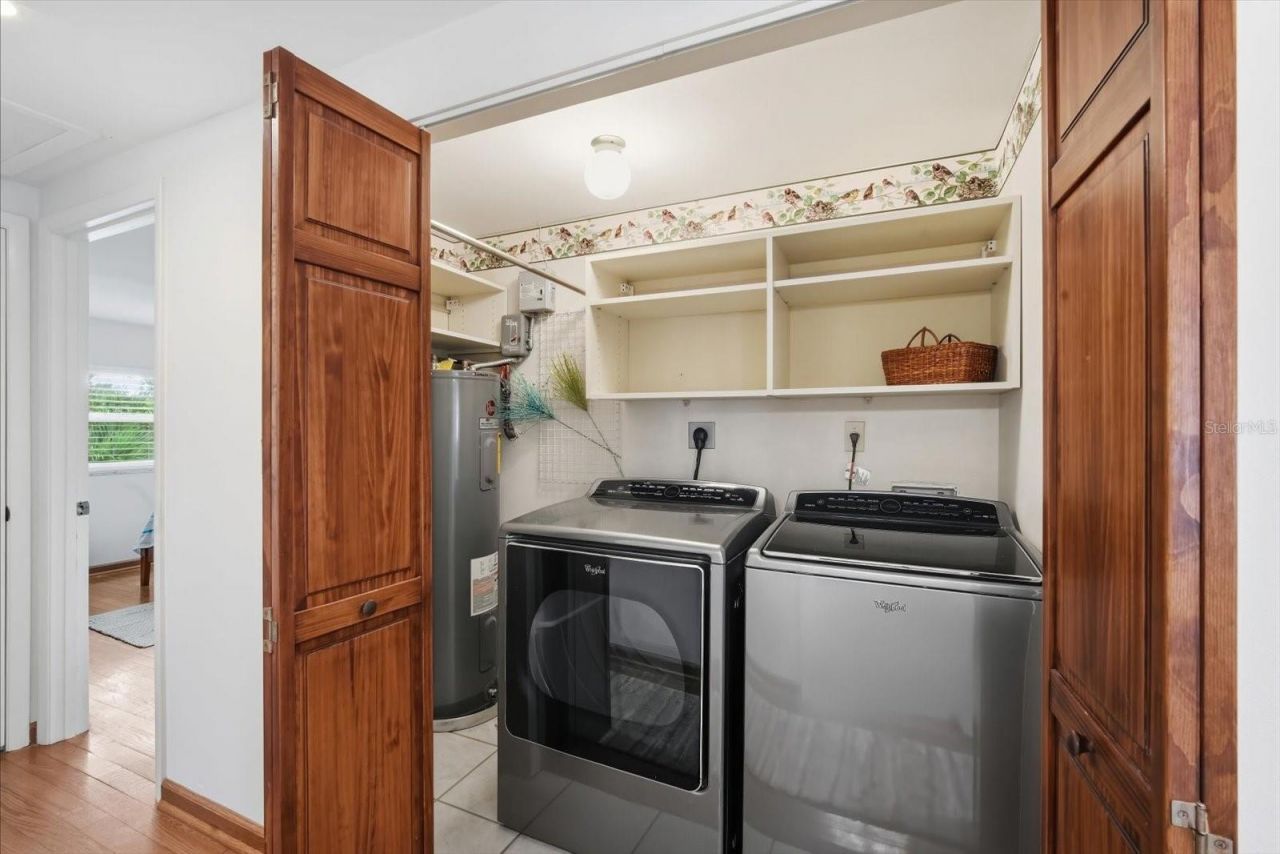 2811 Avenue C, Holmes Beach, FL 34217 Photo