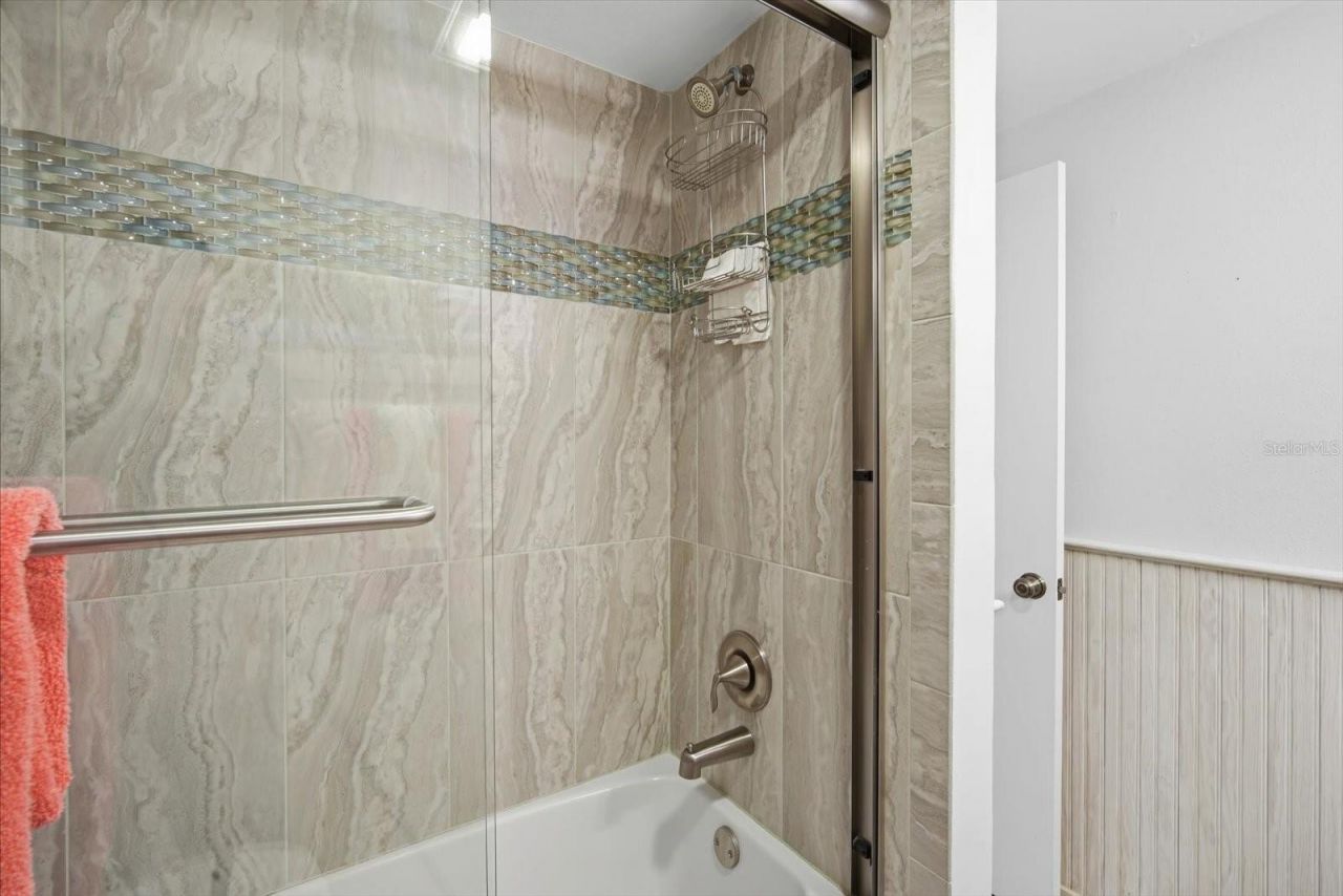 2811 Avenue C, Holmes Beach, FL 34217 Photo
