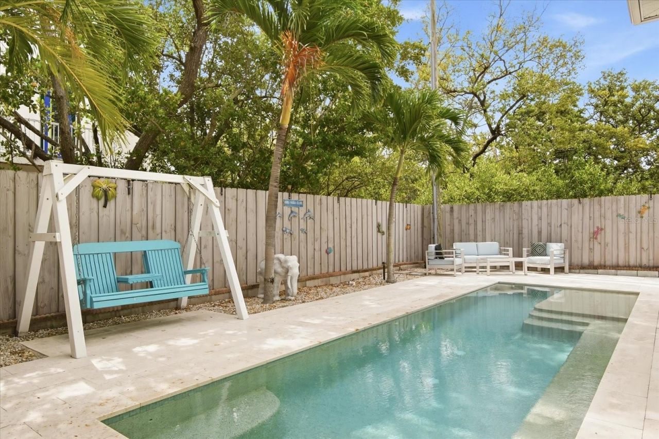 2811 Avenue C, Holmes Beach, FL 34217 Photo