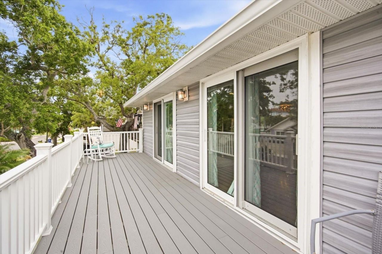 2811 Avenue C, Holmes Beach, FL 34217 Photo