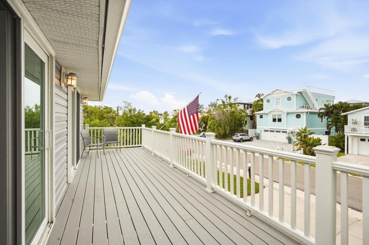 2811 Avenue C, Holmes Beach, FL 34217 Photo