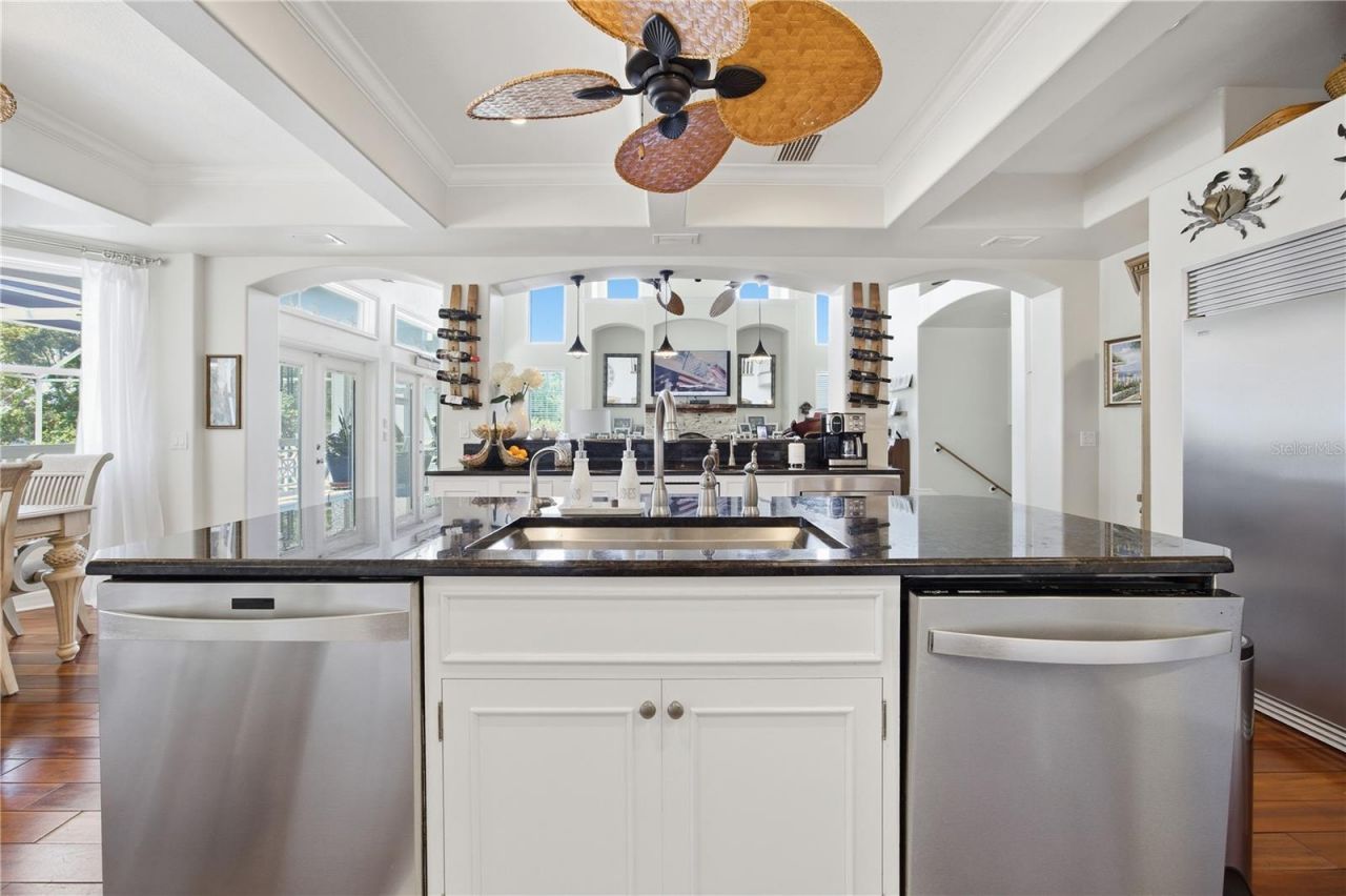 11905 W Riverhaven Drive, Homosassa, FL 34448 Photo