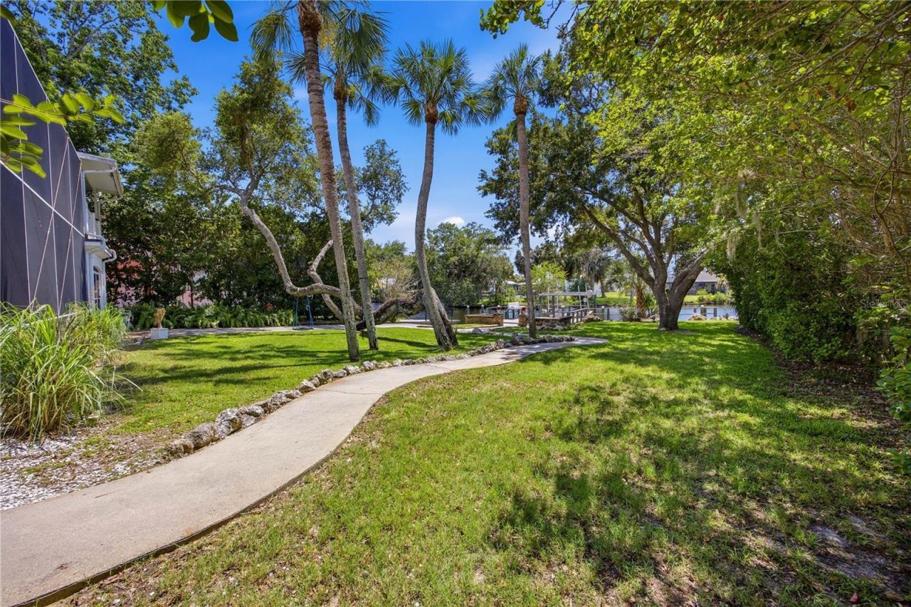 11905 W Riverhaven Drive, Homosassa, FL 34448 Photo