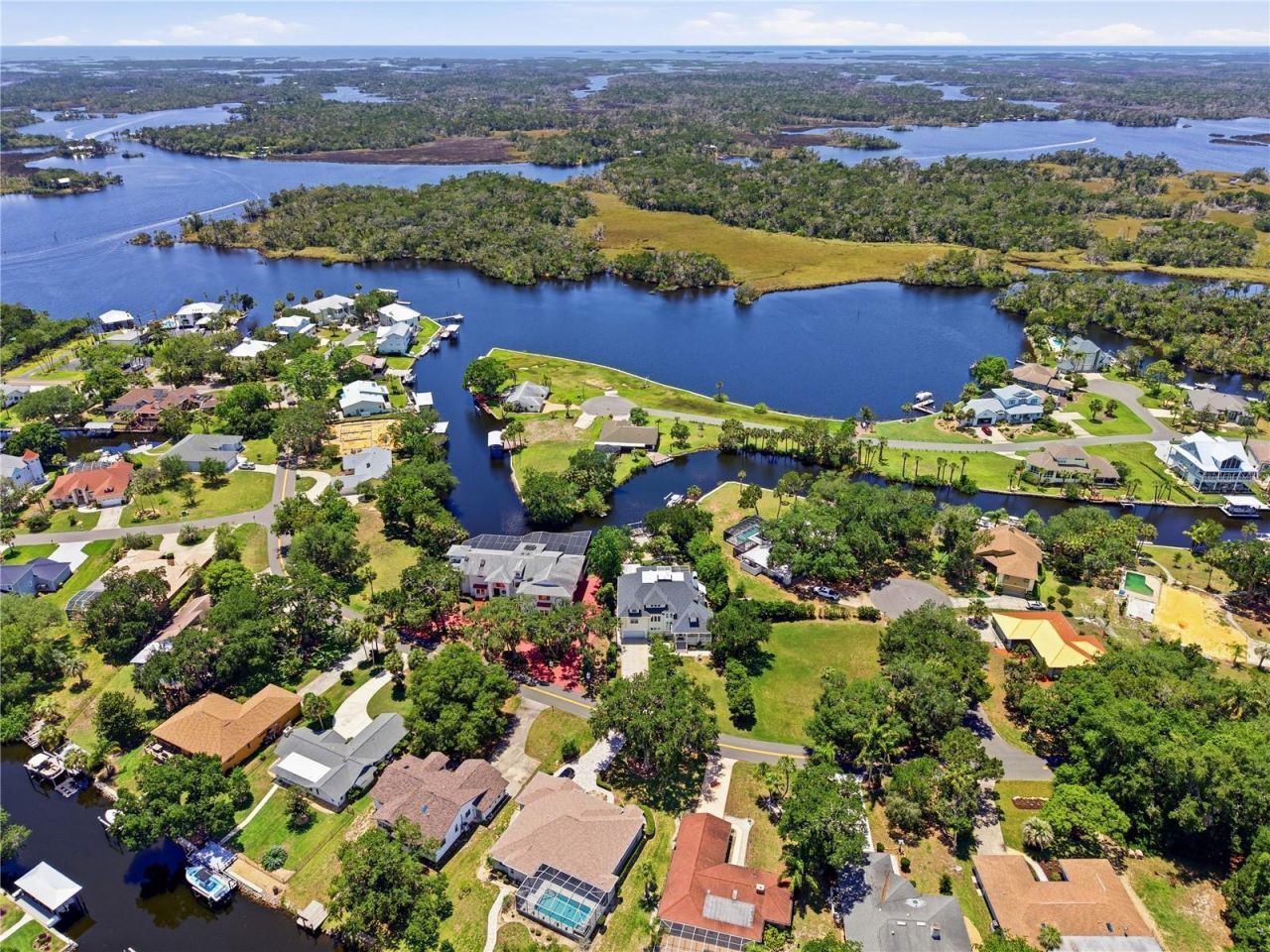 11905 W Riverhaven Drive, Homosassa, FL 34448 Photo