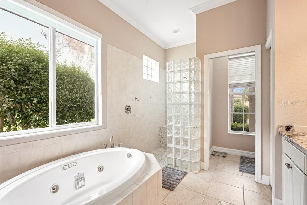 6615 Butlers Crest Drive, Bradenton, FL 34203 Photo