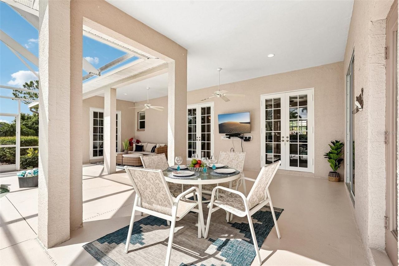 6615 Butlers Crest Drive, Bradenton, FL 34203 Photo