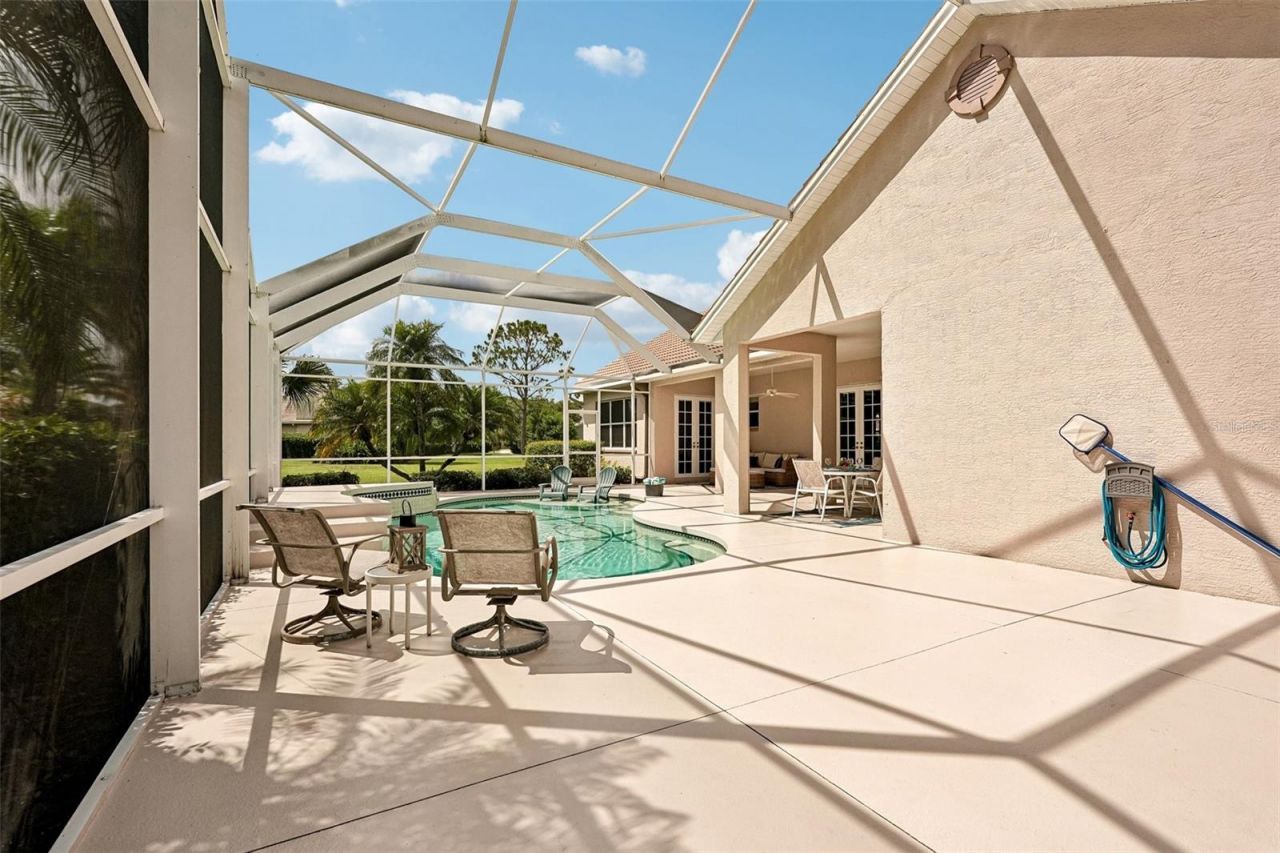 6615 Butlers Crest Drive, Bradenton, FL 34203 Photo