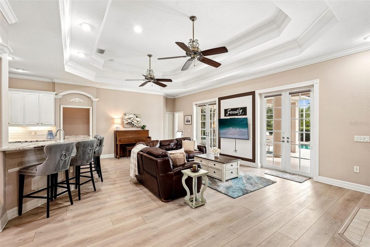 6615 Butlers Crest Drive, Bradenton, FL 34203 Photo