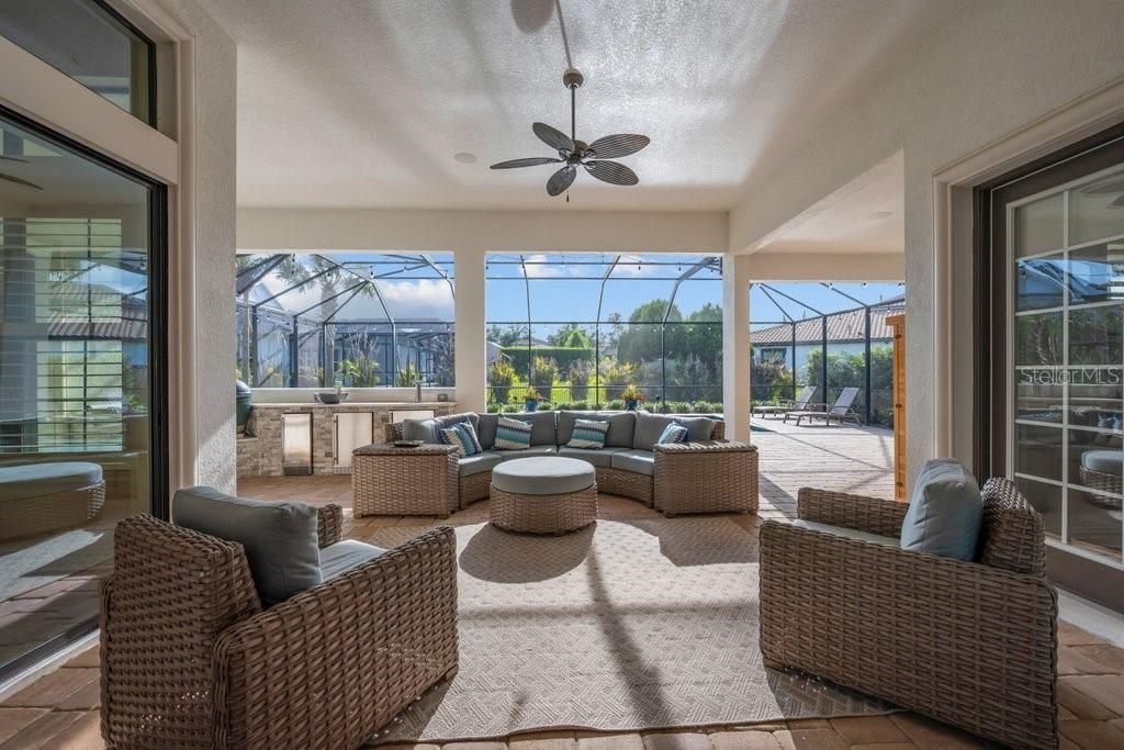 5201 Alafia Falls Drive, Lithia, FL 33547 Photo