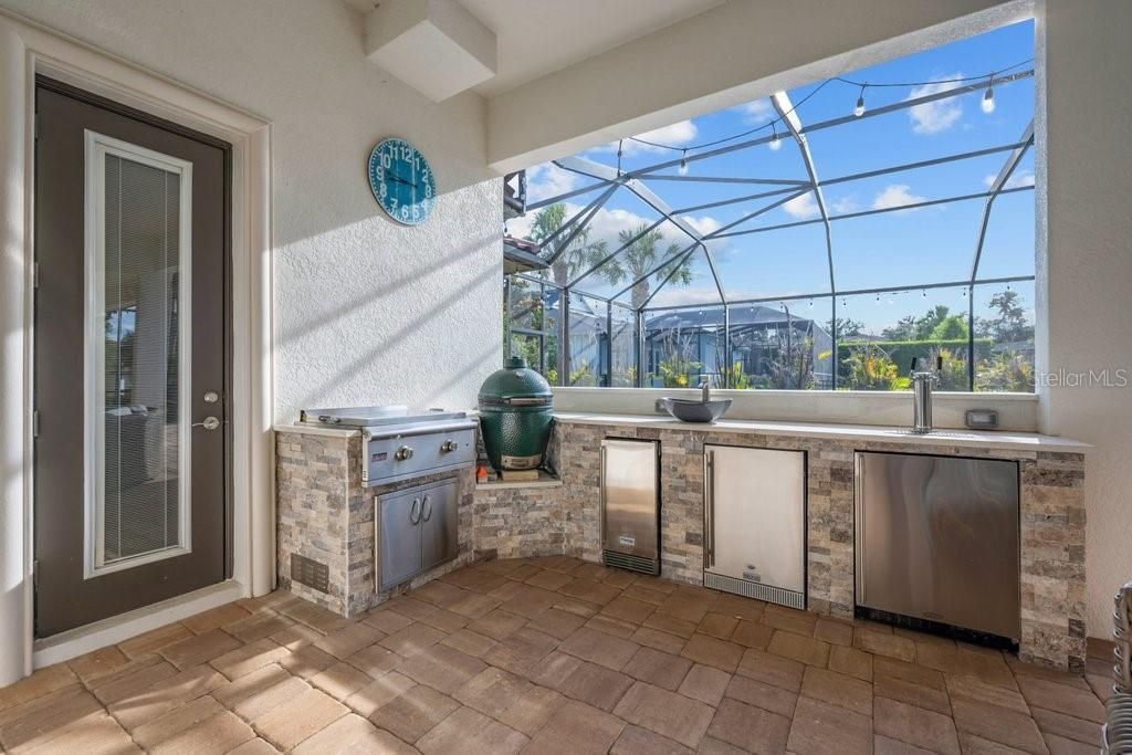 5201 Alafia Falls Drive, Lithia, FL 33547 Photo