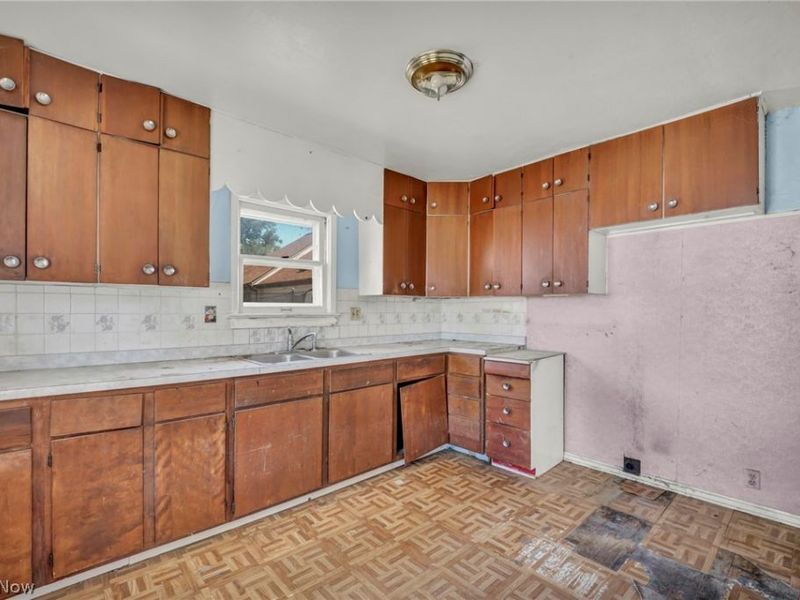 718 E 343rd Street, Eastlake, OH 44095 Photo 15