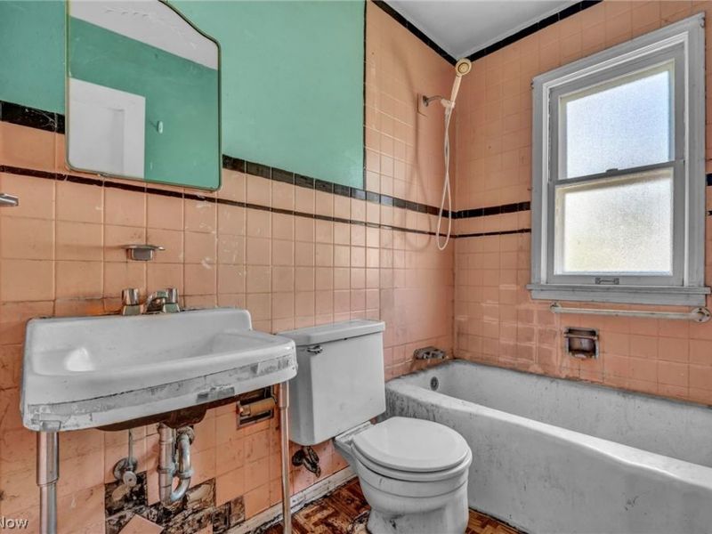 718 E 343rd Street, Eastlake, OH 44095 Photo 23