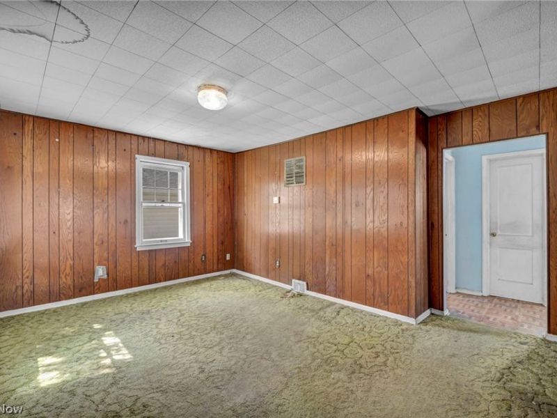 718 E 343rd Street, Eastlake, OH 44095 Photo 5